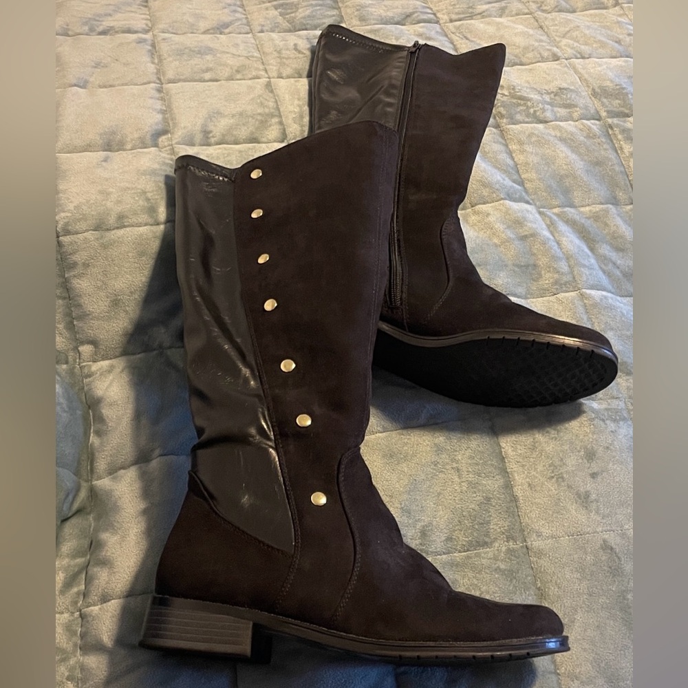 Aerosoles Rideover black gold studded leather & suede like boots! Size 7.5 M.